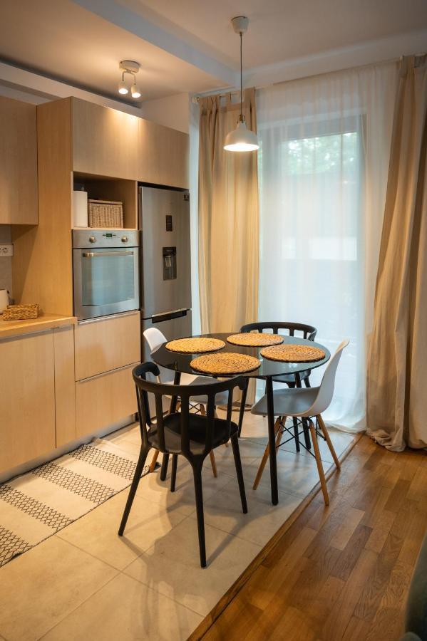 Green Corner Apartment Бухарест Экстерьер фото
